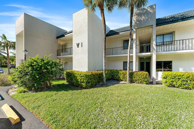 Photo - 1605 S US Hwy 1 Unit V1 104