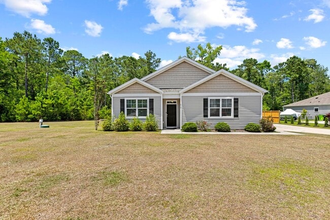 Building Photo - Holly Ridge Ranch Home available now!