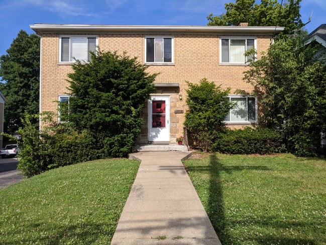 Front outside building - 716 S Ft Thomas Ave Unit 1