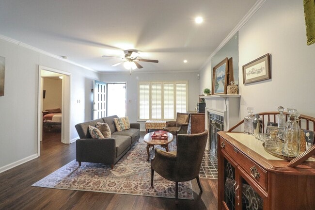 Photo - Nice Midtown Bungalow