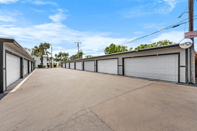 Photo - Somerset Apartments