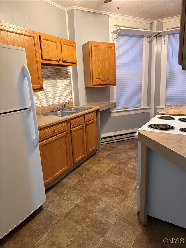 Photo - 44 Bridge St