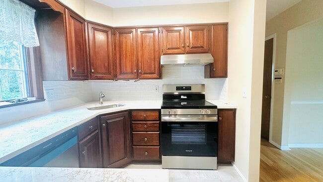 87 Union Ave