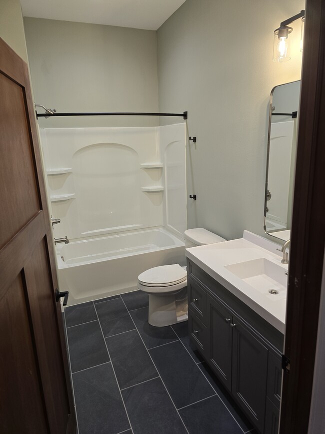 Photo - Tipton Towne View Unit 203