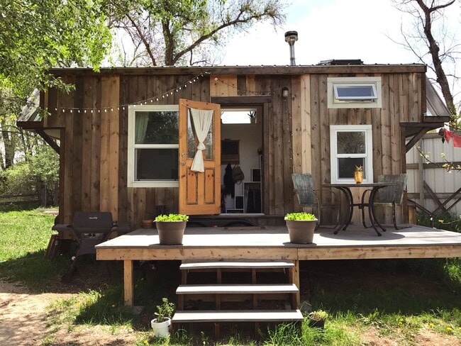 Photo - 325 N Sunset St