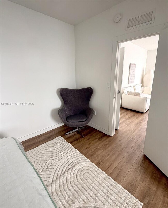 Photo - 1525 Euclid Ave Unit 12