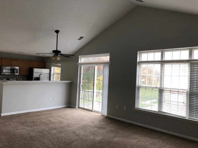 Photo - 538 Olde English Cir