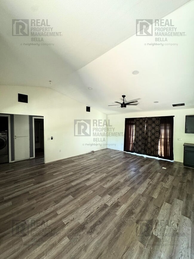 Photo - Spacious 2-Bedroom Home on Expansive Lot i...