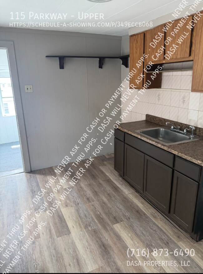 115 Parkway-Upper