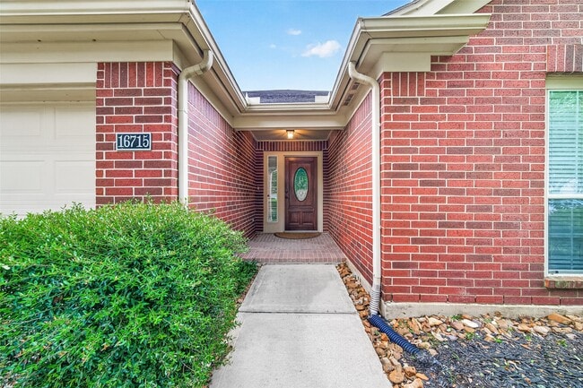 Photo - 16715 Red Falls Cir