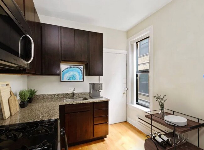 Photo - 1216 N Dearborn St