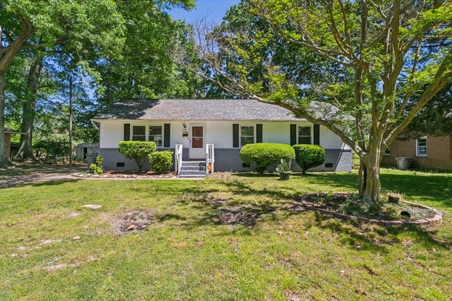 Building Photo - 314 Martha Lee Dr