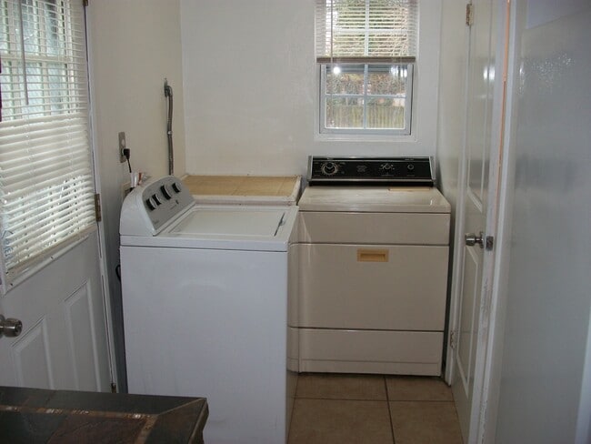 Photo - 6429 Dove St