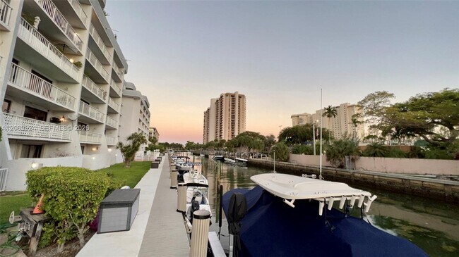Photo - 1650 NE 115th St Unit 408