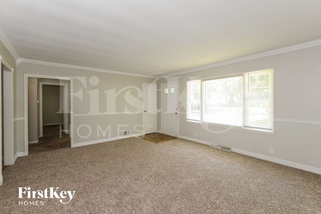 Photo - 11319 Bennington Ave