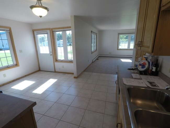 Photo - 3035 Martin Rd