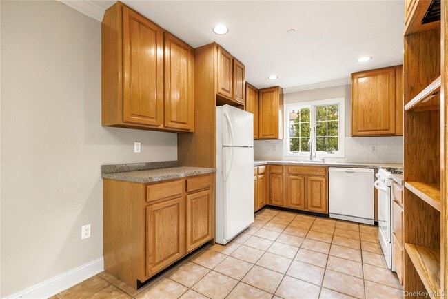 Photo - 2 Goldwin St Unit 1