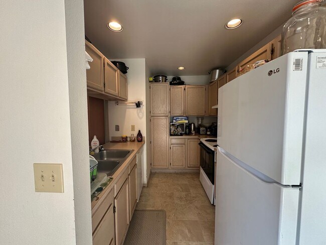 Photo - 2104/2106/2108 Woburn Street Unit 2106