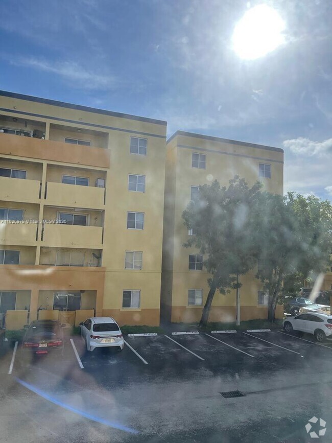 Building Photo - 8270 SW 149th Ct Unit 10-210 Rental
