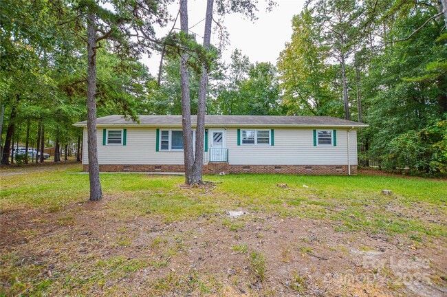 Building Photo - 331 Friendship Dr