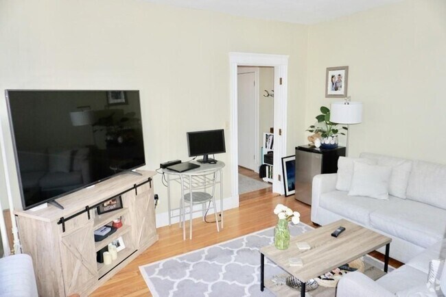 Building Photo - 370 Chestnut Hill Ave Unit 34 Rental
