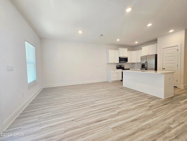 Photo - 396 Salt Creek Lane