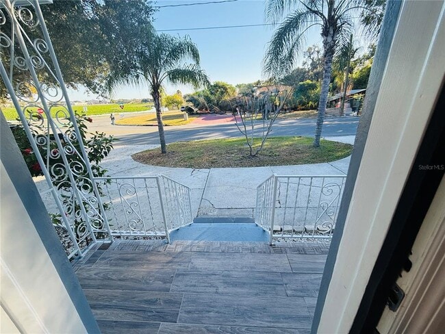 Photo - 748 Parkview Pl