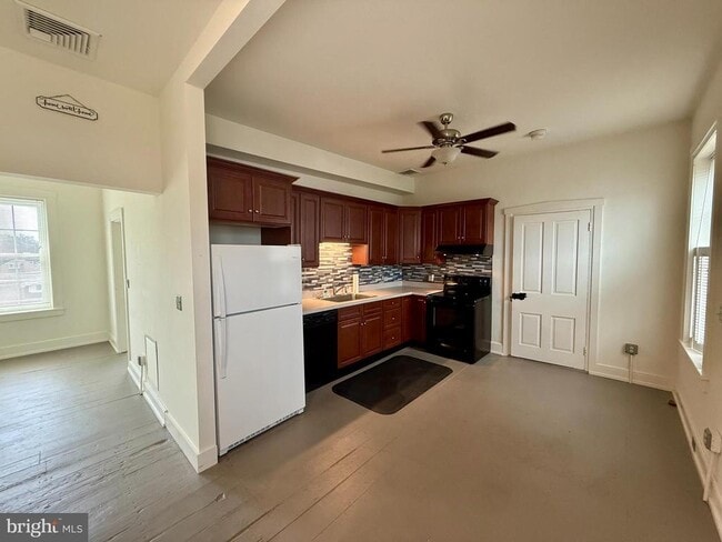 Photo - 1530 New Holland Rd Unit PENTHOUSE