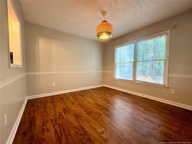 Photo - 146 Greentree Dr