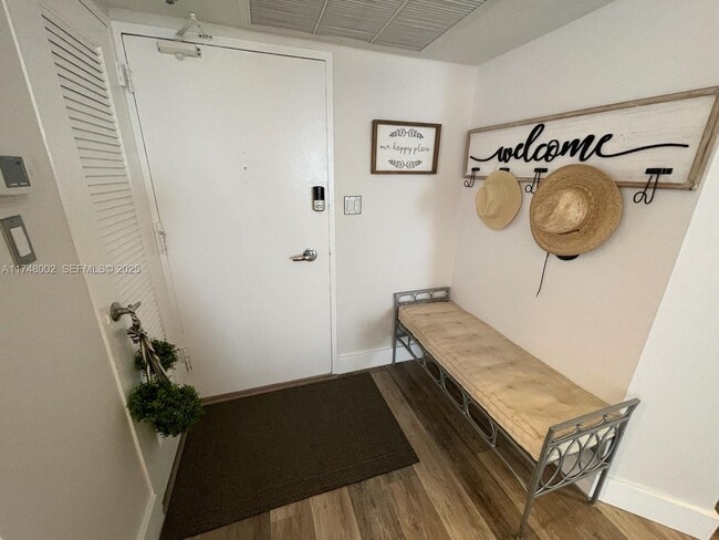 Photo - 5161 Collins Ave Unit 1012