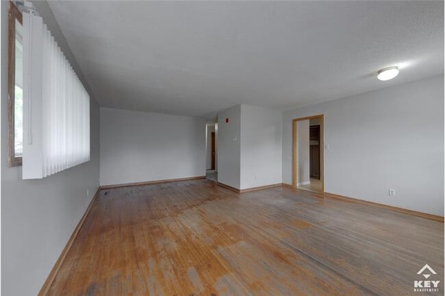 Photo - 2807 W Maxwell Ave