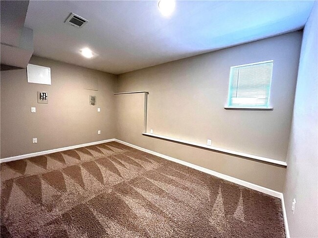 Photo - 211 Water Oak Pl