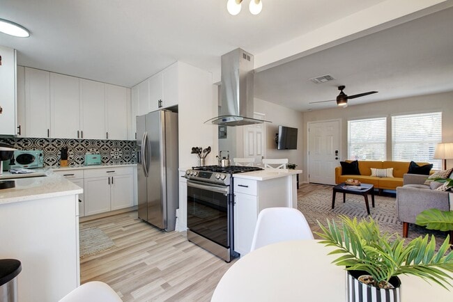 Photo - 2210 Bristol Dr