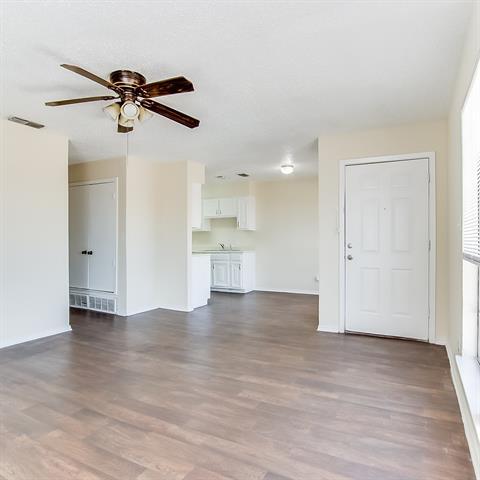 Photo - 8133 Foxfire Ln