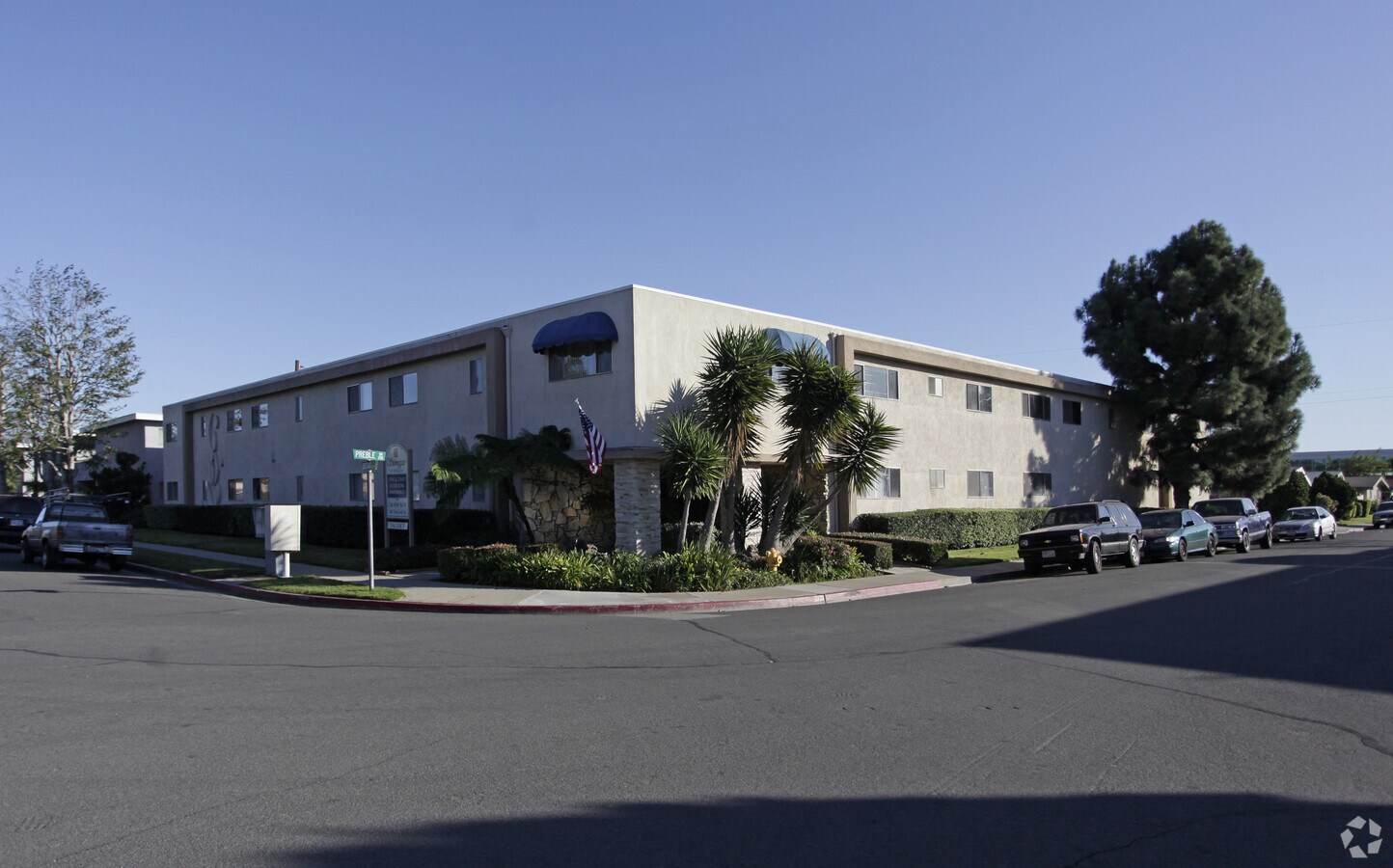 Primary Photo - Stonegate Apartments