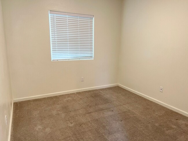 Photo - 4250 Lasalle Dr Unit 4250 Lasalle Dr # B