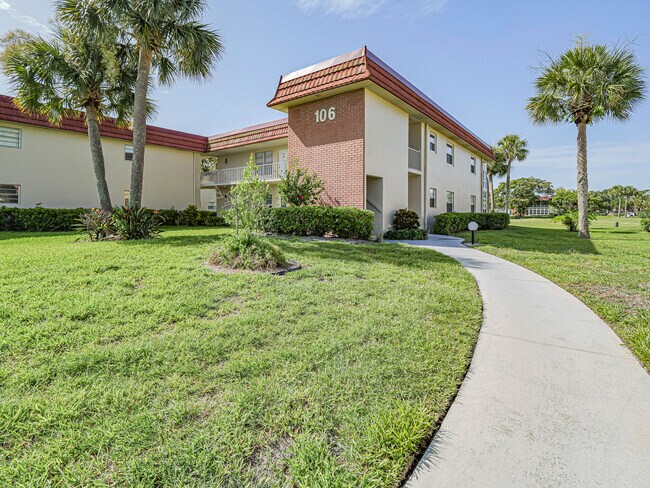 106 Spring Lake Ct Unit 201