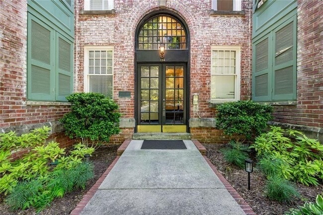 Photo - 124 Lafayette Dr NE