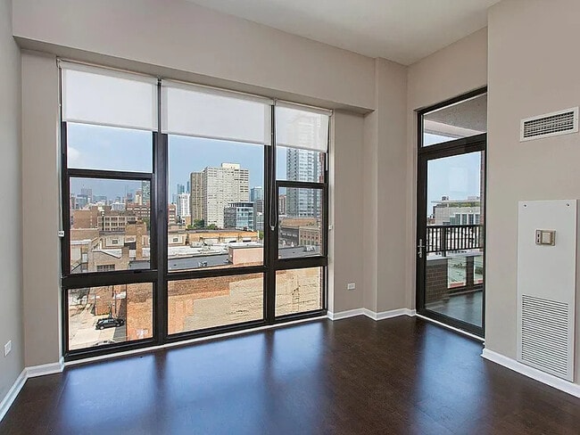 Photo - 2300 S Michigan Ave Unit 417