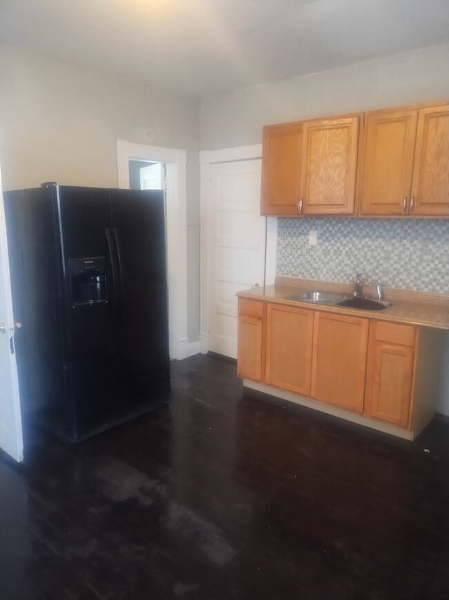 Photo - 6335 Ridge Ave