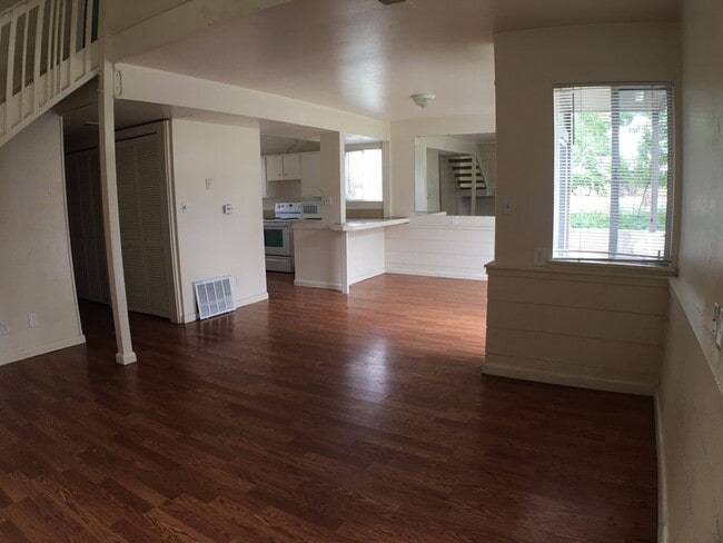 Building Photo - Seven Thirty, LLC (775) Unit 775 #1