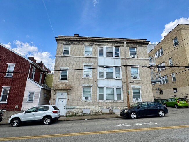 Photo - 512 S Millvale Ave Unidad #2