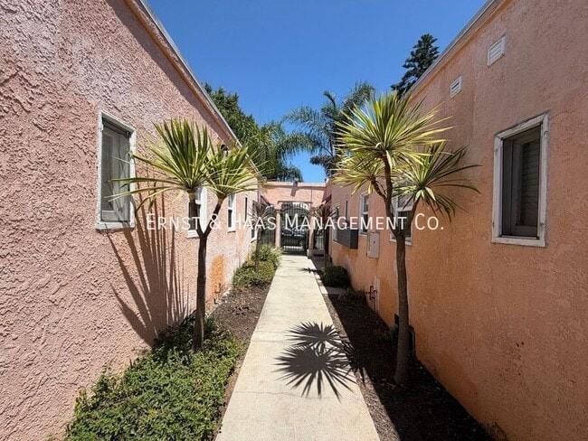 Photo - 1119 St Louis Ave Unit 05