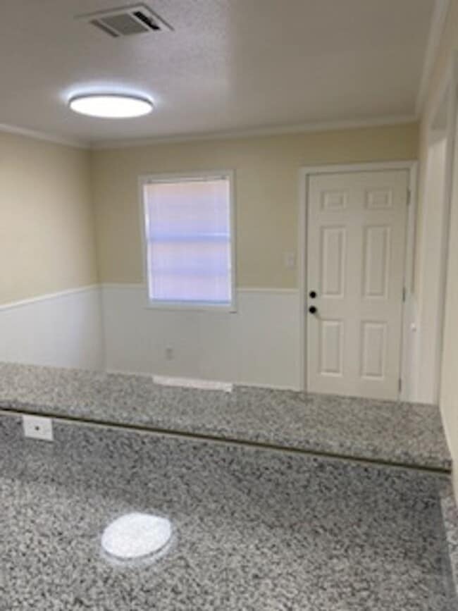 Photo - 1108 Fort St Unit 1108