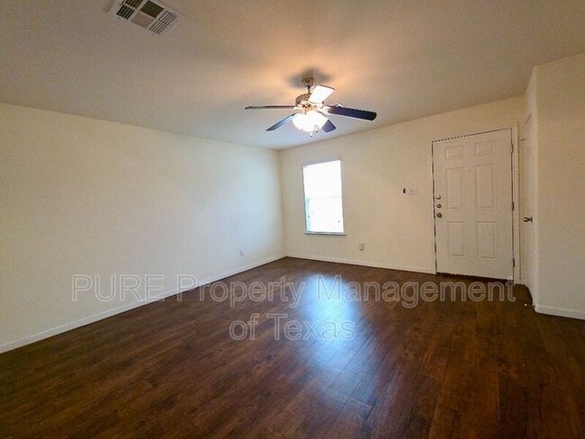 Photo - 306 Wyeth St