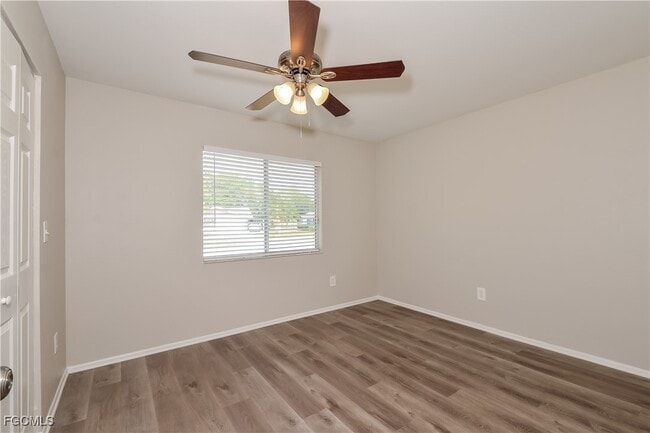 Building Photo - 6947 Roslyn Ct Rental