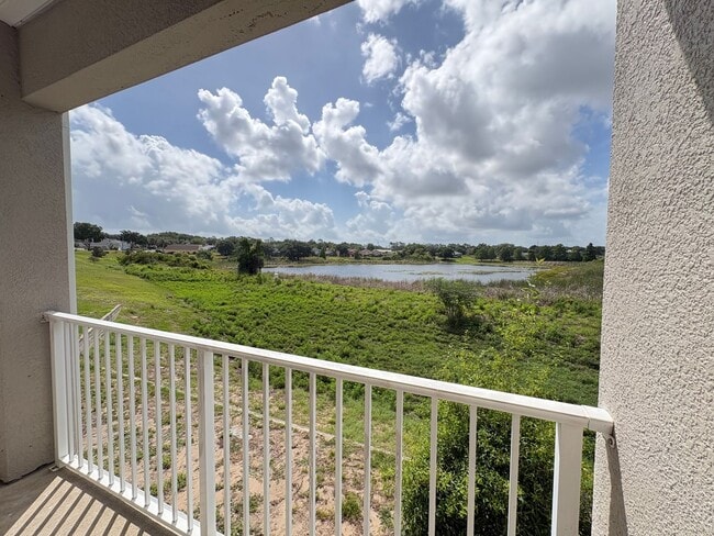 Building Photo - 8013 Hemingway Cir Unit 8013
