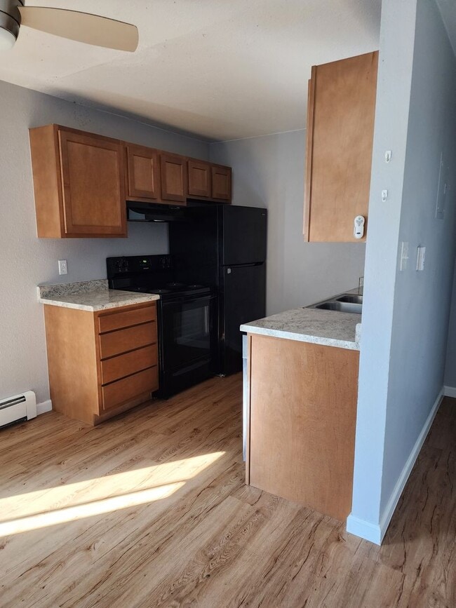 Photo - Myers Court Unit Myers3310  301