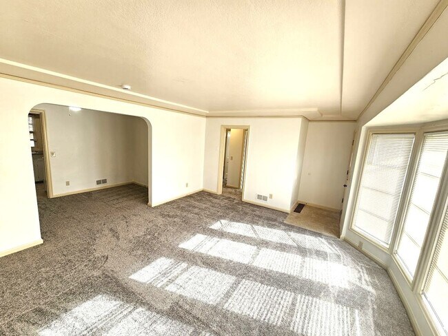 Photo - Fremont Duplex Unidad 8035