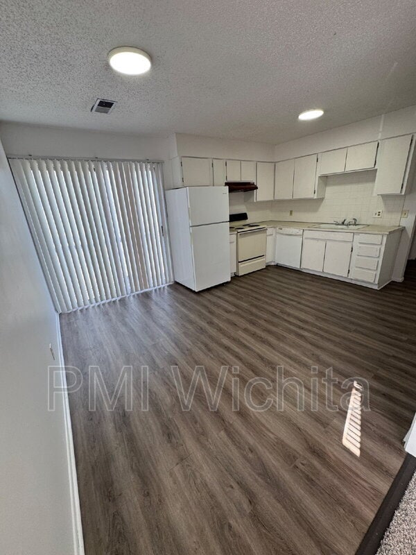 Photo - 1508 W Esthner Ave